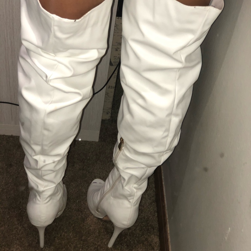 Heels - Picture 2 of 2